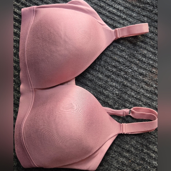 ☕️AUDEN LIGHTLY LINED WIRELESS BRA SIZE 38DD - Picture 1 of 4